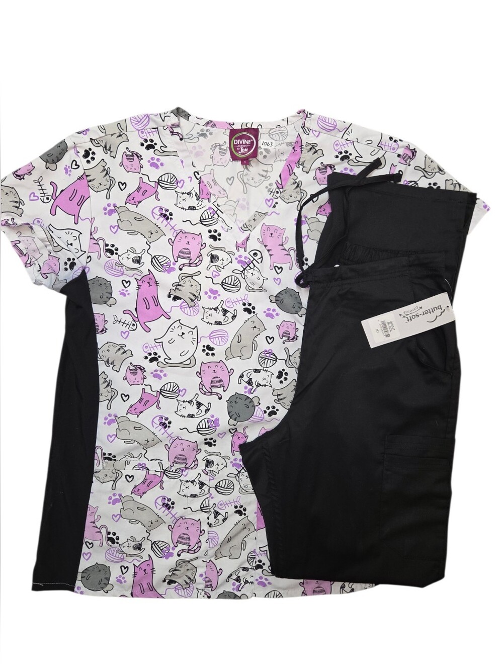 1063. Cats Scrub Set